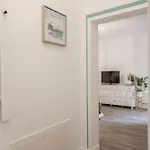 Modernes In Velden Mit Gratis Parkplatz Apartment
