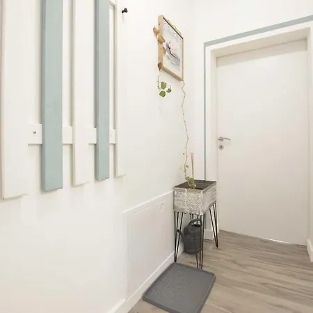 Modernes In Velden Mit Gratis Parkplatz Apartman Velden am Wörthersee